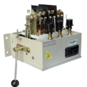 Hand Operated STAR-DELTA Oil Immersed Starter Magnetic Overload Relay